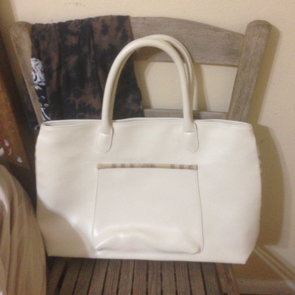 Burberry Handbags - New Burberry fragrance tote